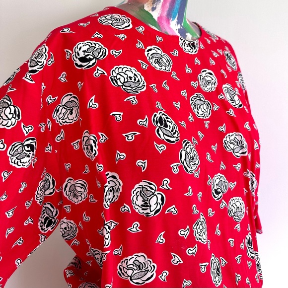 🍄VINTAGE Red Floral Top and Midi Skirt Set - Picture 3 of 7